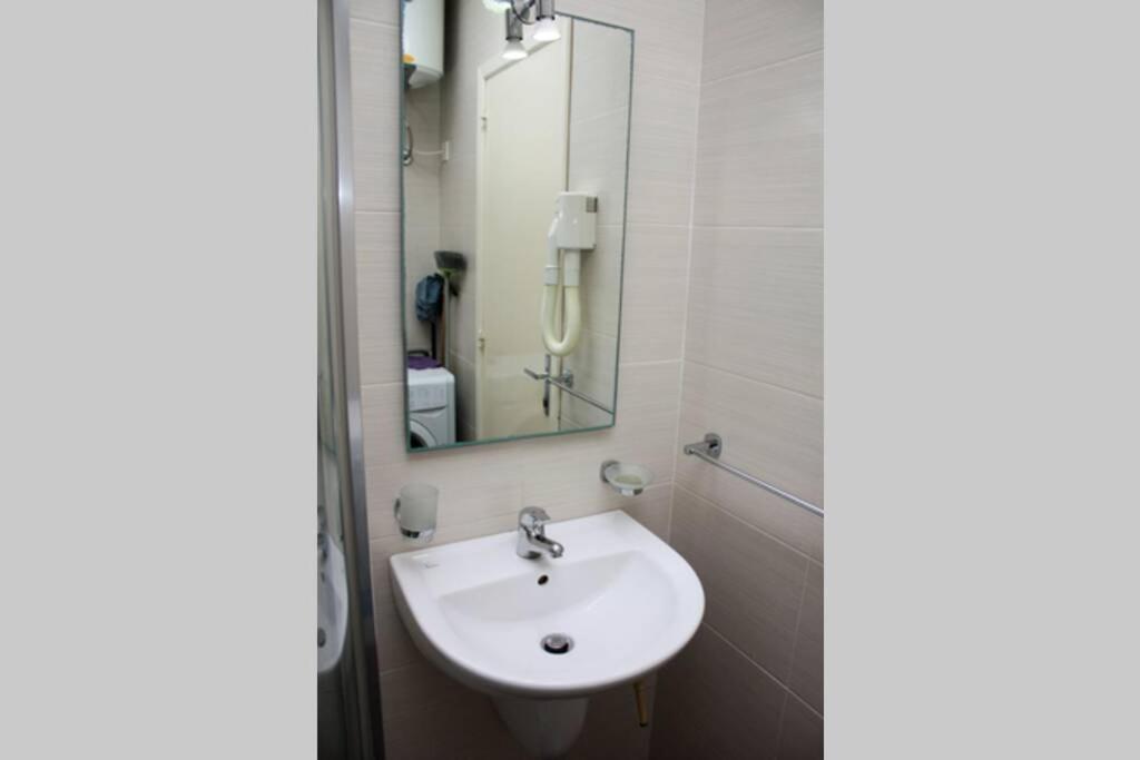 Fiesta Apartment Seaview Mellieha Exterior photo
